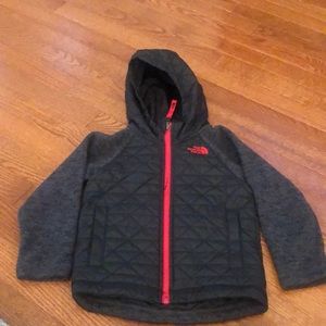 Boys North Face Jacket Size 3T